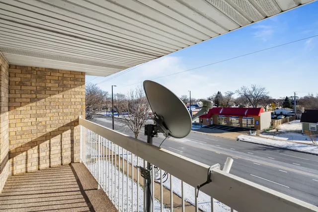 $189,900 | 5242 West 79th Street, Unit 3D, Burbank, IL 60459