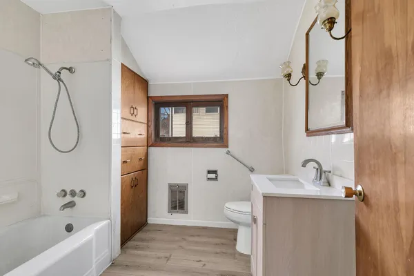 $99,900 | 110 First Street Southwest, Melrose, MN 56352