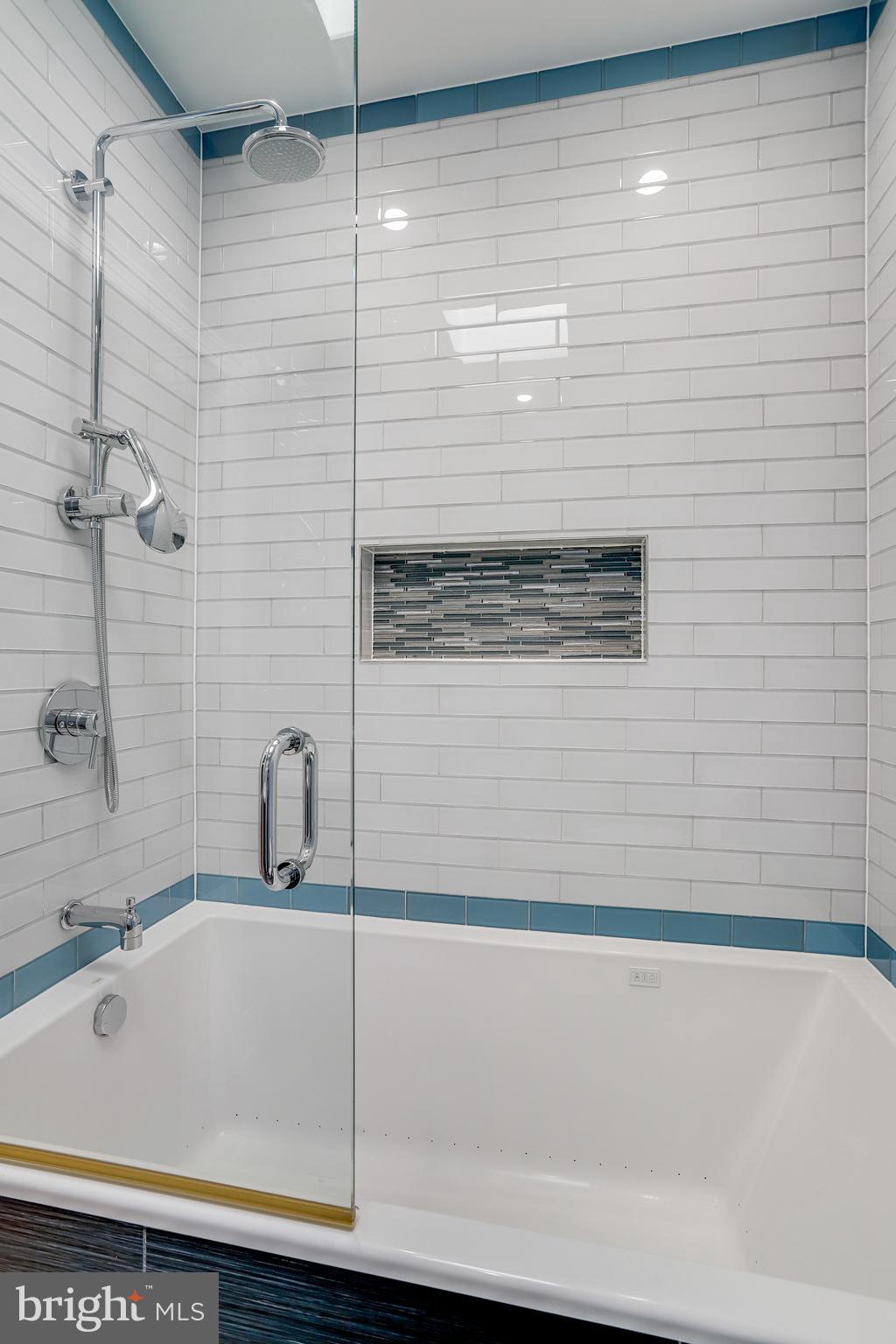 1229 12th Street Northwest, Unit 210 Washington, DC 20005 - Photo 12 of 12 Guest bath