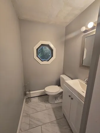 $3,000 | 504 Quincy Street, Unit 1, Fall River, MA 02720