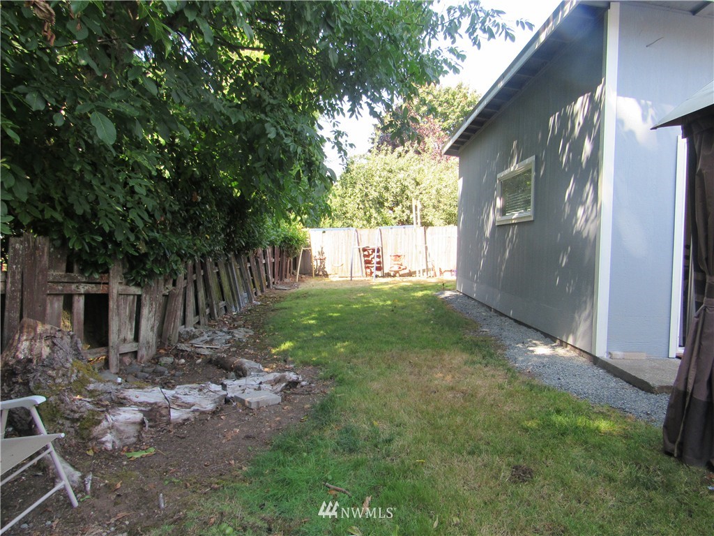 3701 Northeast 9th Court Renton, WA 98056 - Photo 22 of 24 Gallery Image 22