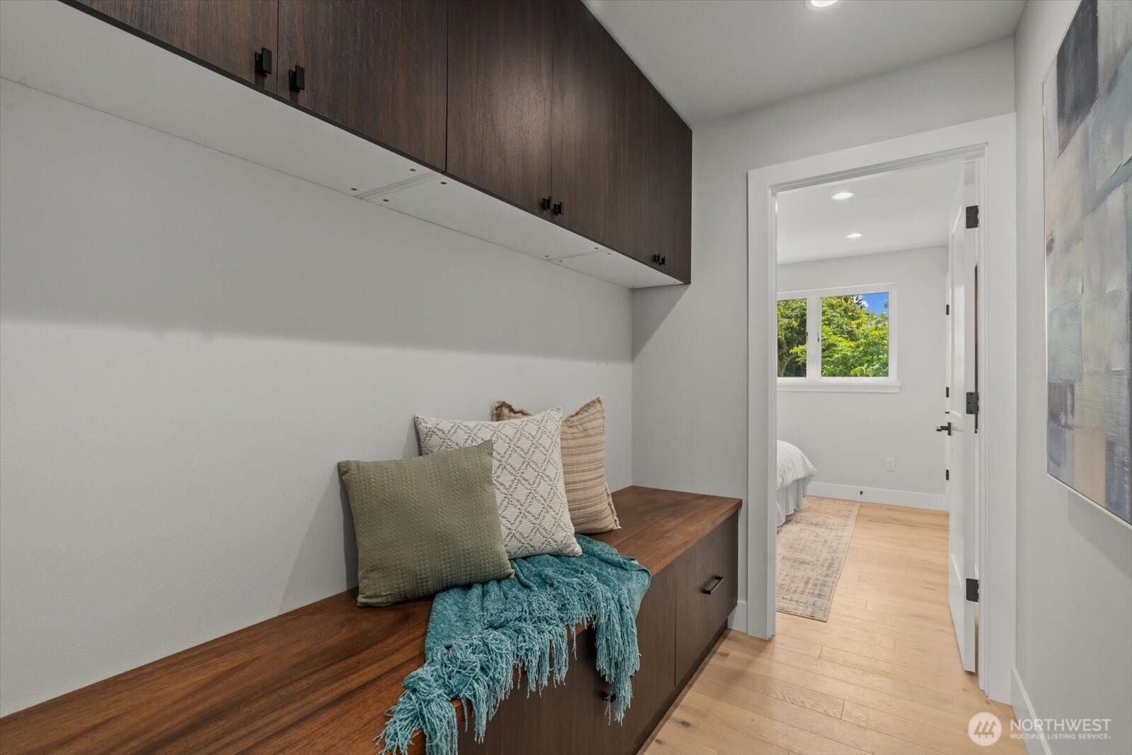 4816 Southwest Findlay Street Seattle, WA 98136 - Photo 9 of 40