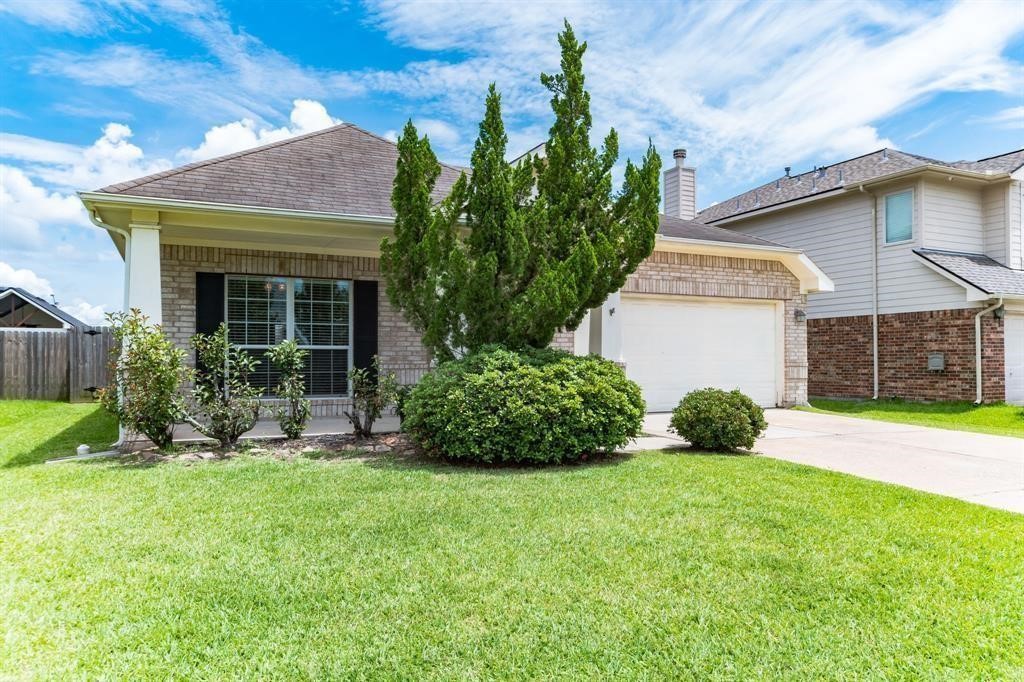 5431 Harbor Mist Baytown, TX 77521 - Photo 1 of 13