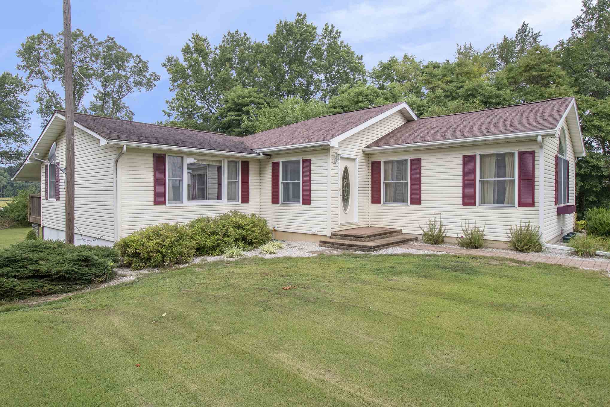 11084 Redwood Road Plymouth, IN 46563 - Photo 2 of 32 Gallery Image 2