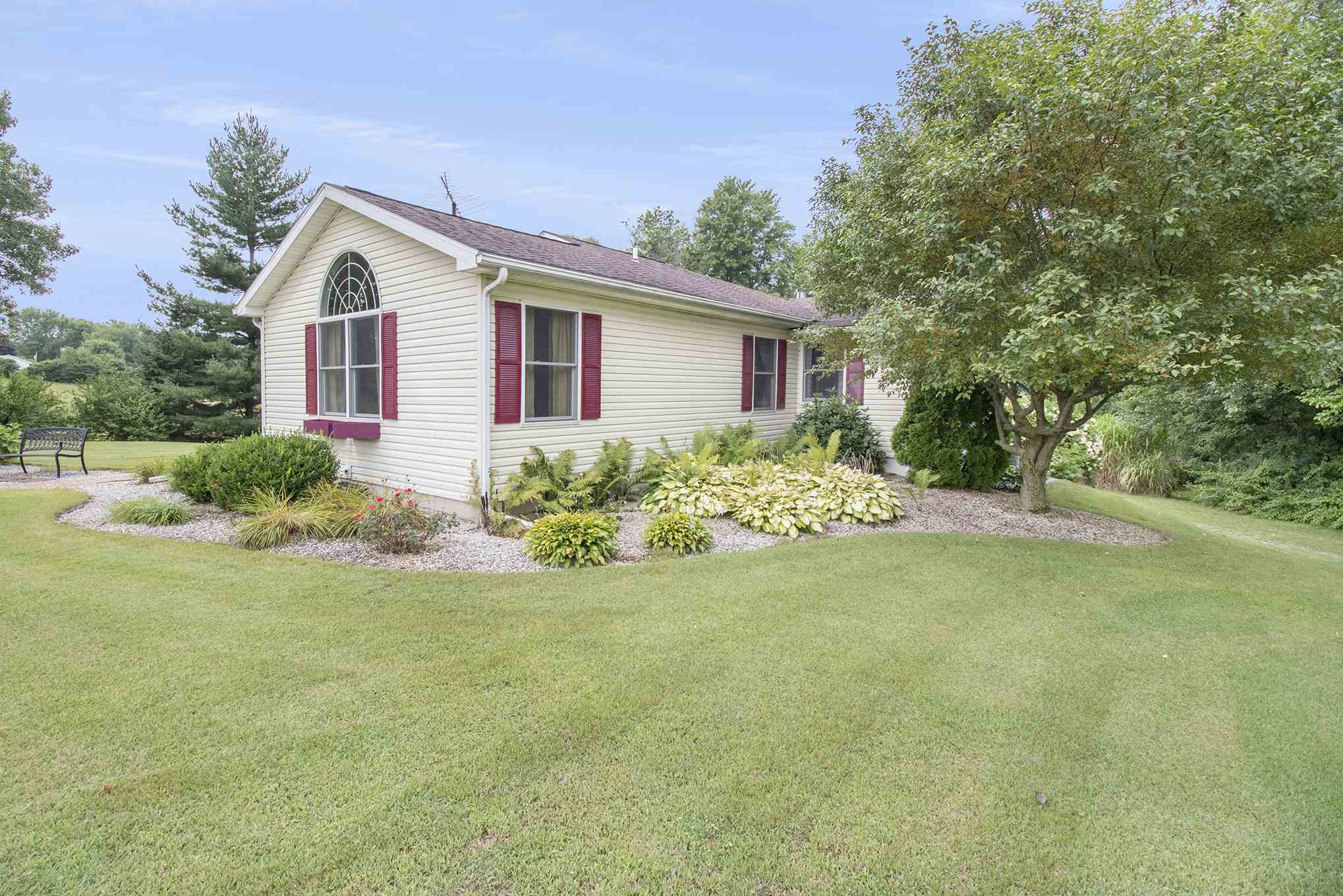 11084 Redwood Road Plymouth, IN 46563 - Photo 3 of 32 Gallery Image 3