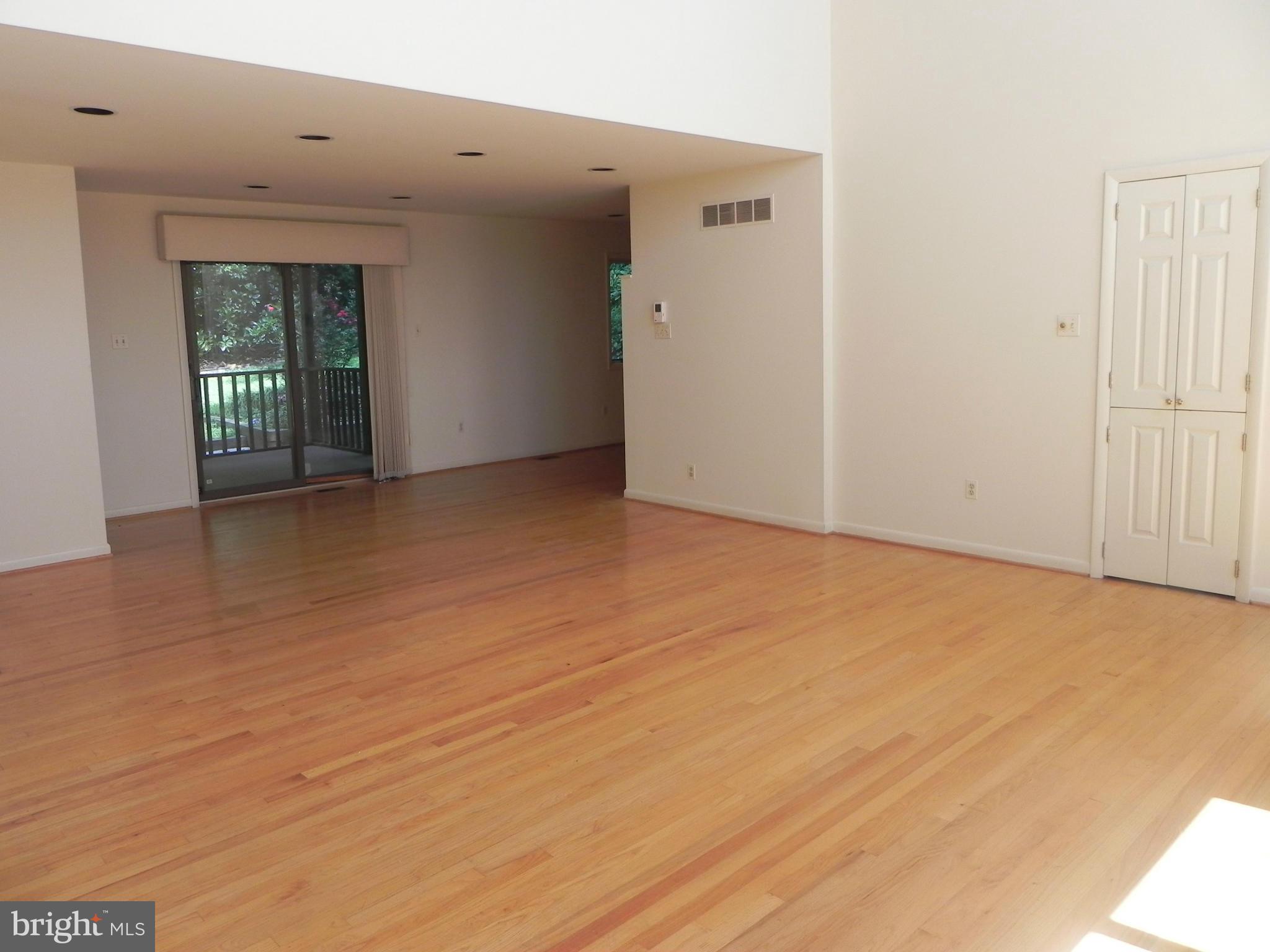 4 Elmwood Road Baltimore, MD 21210 - Photo 8 of 29 Dining Room