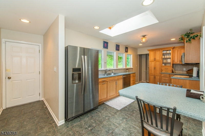 327 Pleasant Hill Road Flanders, NJ 07836 - Photo 17 of 46