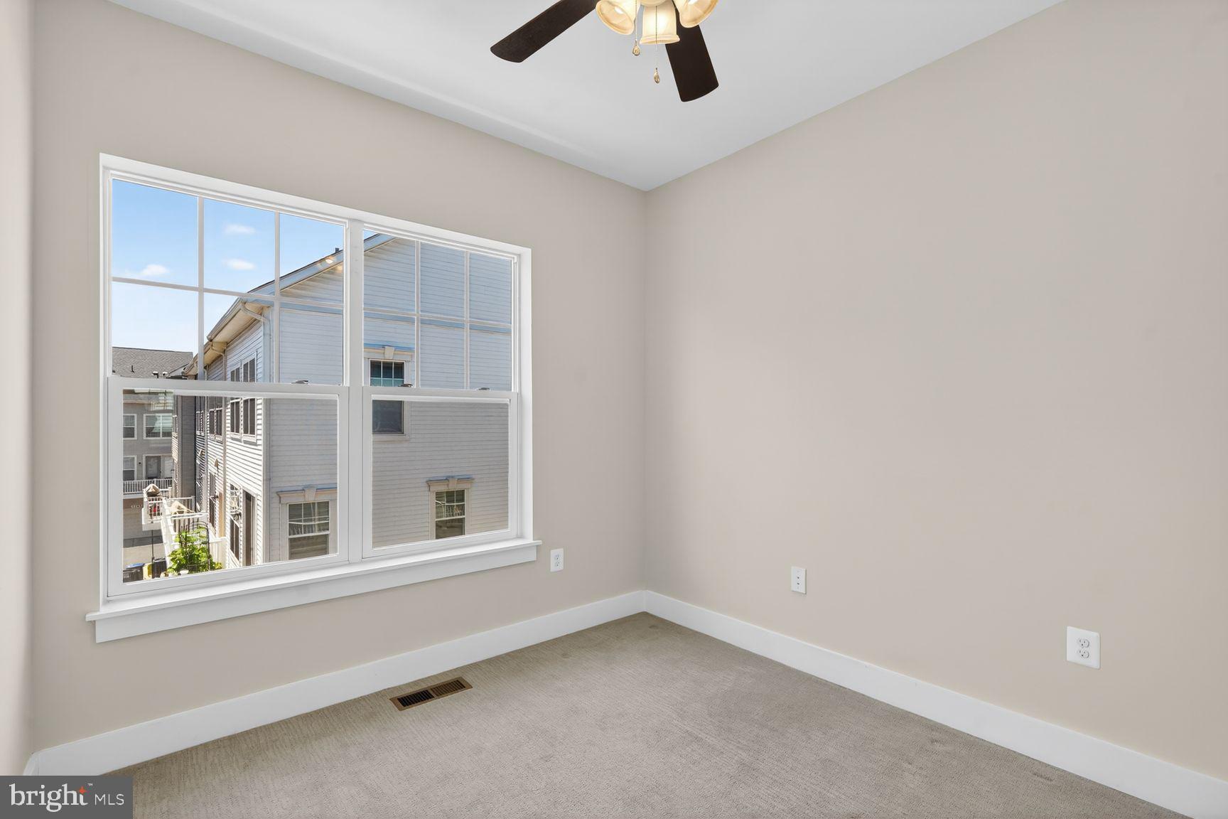5128 Ridgeview Retreat Drive Chantilly, VA 20151 - Photo 25 of 39 Bedroom 3