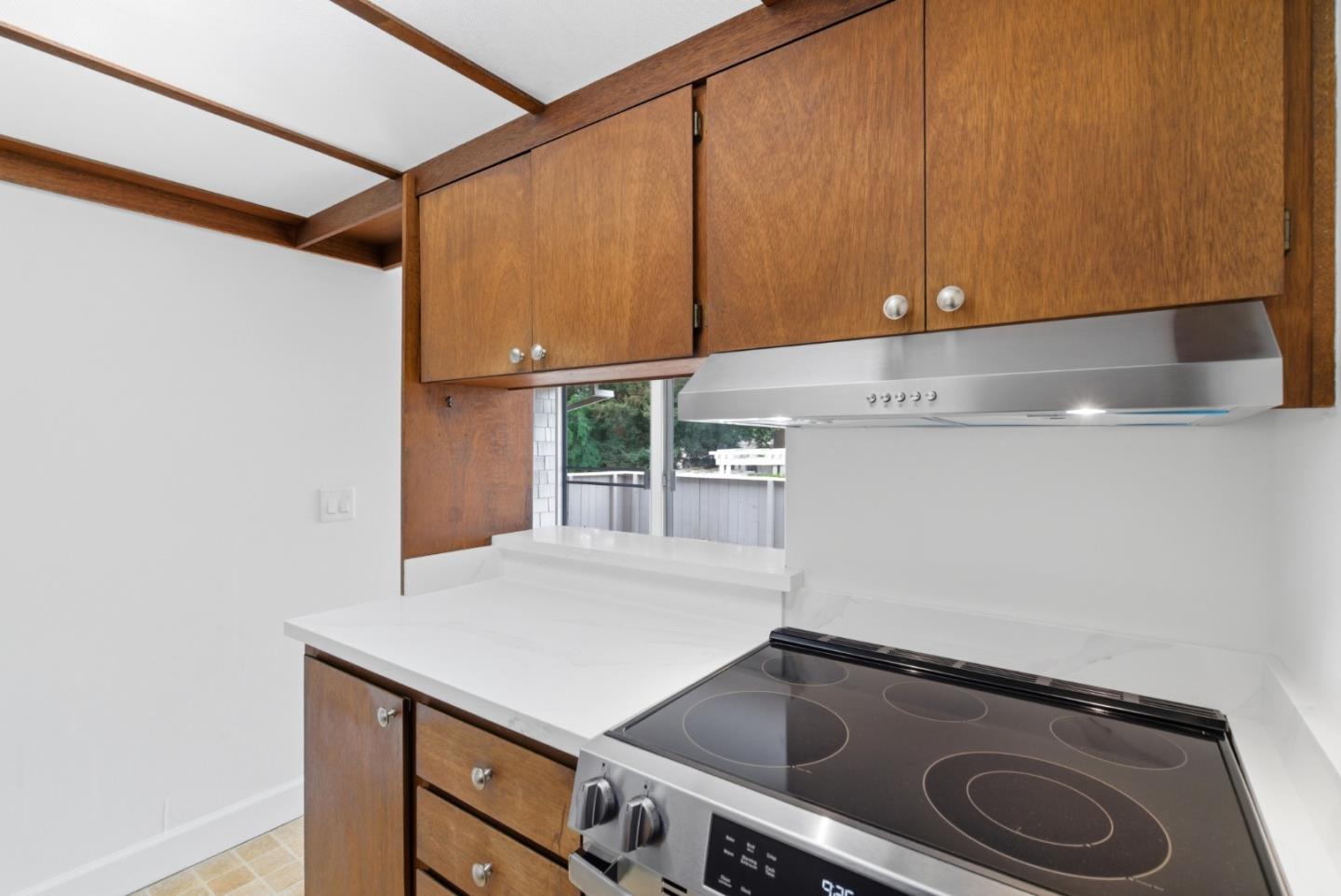 500 West Middlefield Road, Unit 41 Mountain View, CA 94043 - Photo 9 of 40