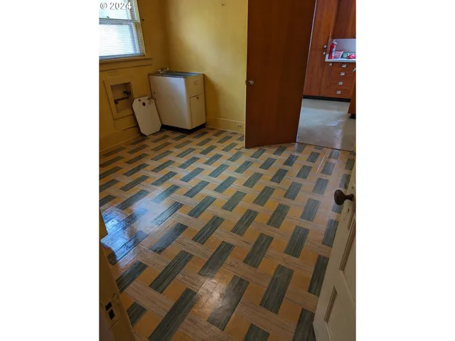 an empty room with a window