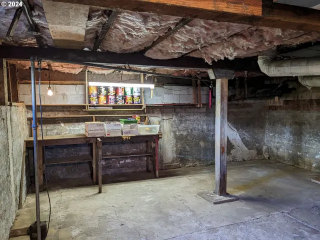 $275,000 | 150 North Dean Street, Coquille, OR 97423