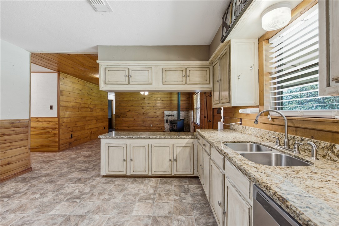 577 Watson Road Normangee, TX 77871 - Photo 11 of 45 Gallery Image 11