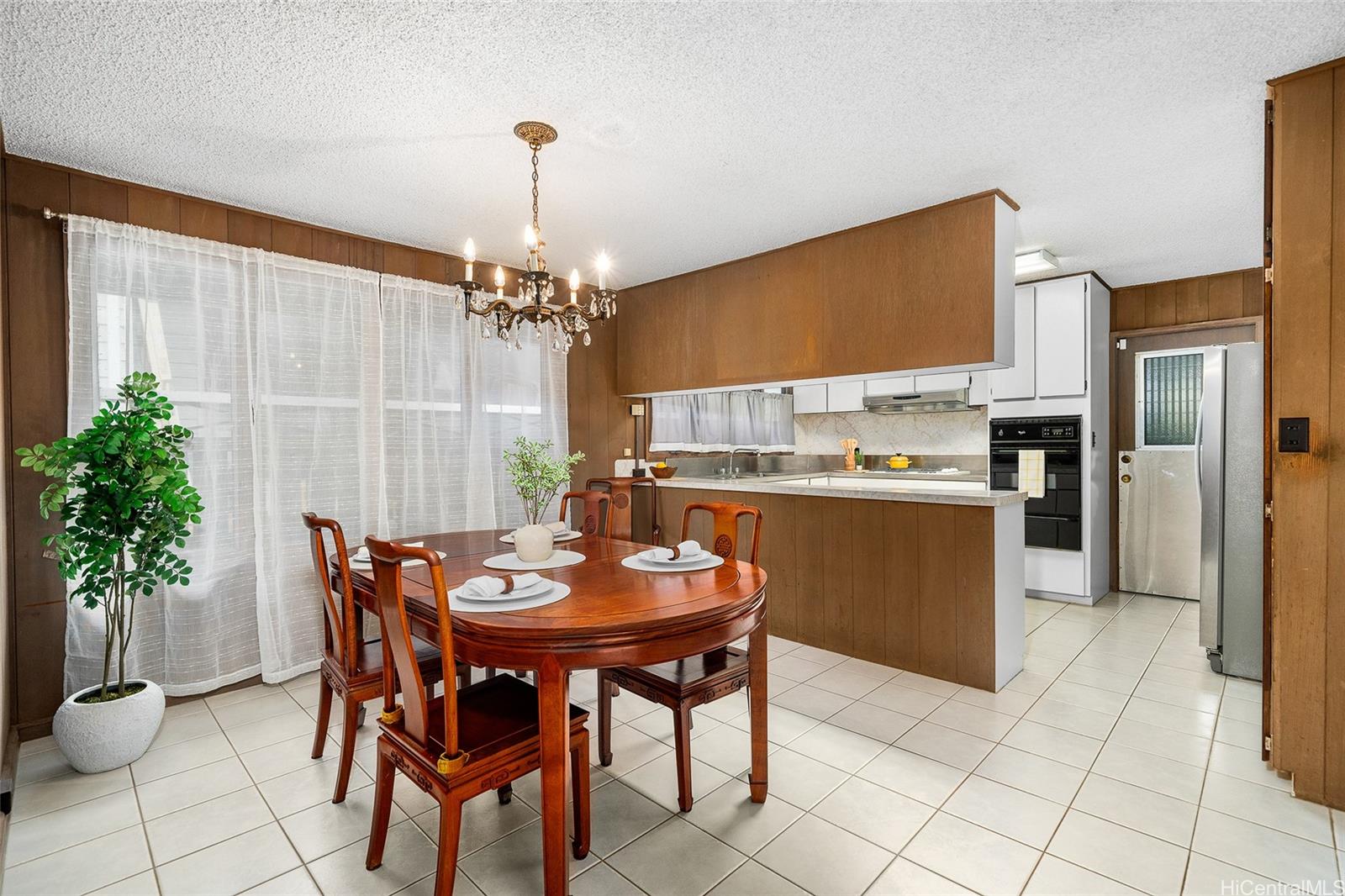 4758 Likini Street Honolulu, HI 96818 - Photo 7 of 25