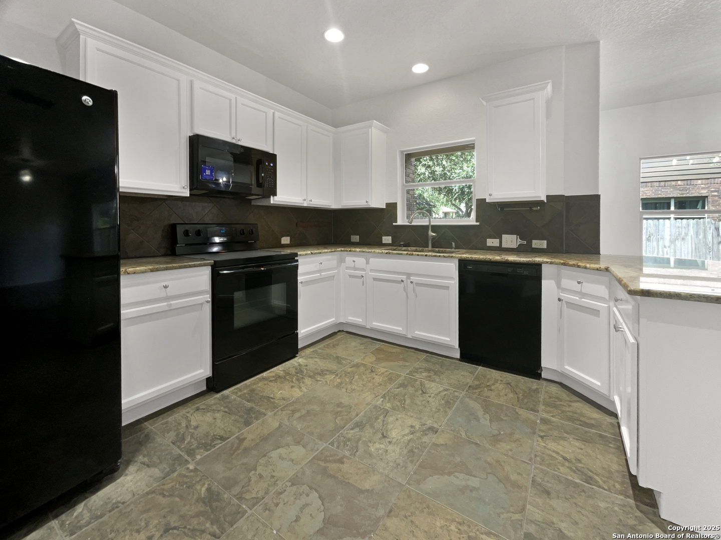 204 Bridle Bend Cibolo, TX 78108 - Photo 6 of 19