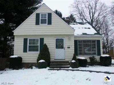 1159 Gordon Road Lyndhurst, OH 44124 - Photo 1 of 1
