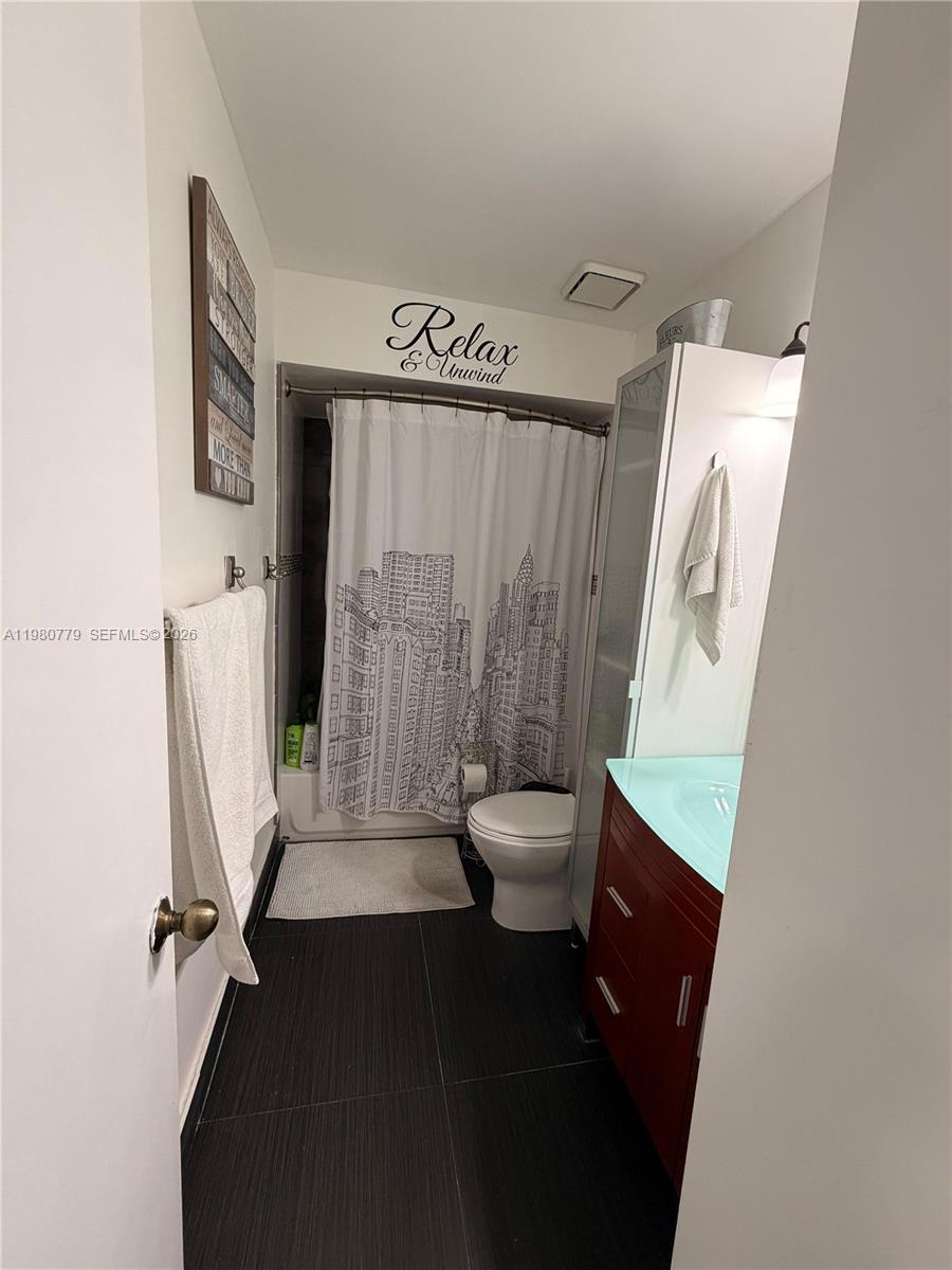 6641 Northwest 174th Terrace Hialeah, FL 33015 - Photo 27 of 47