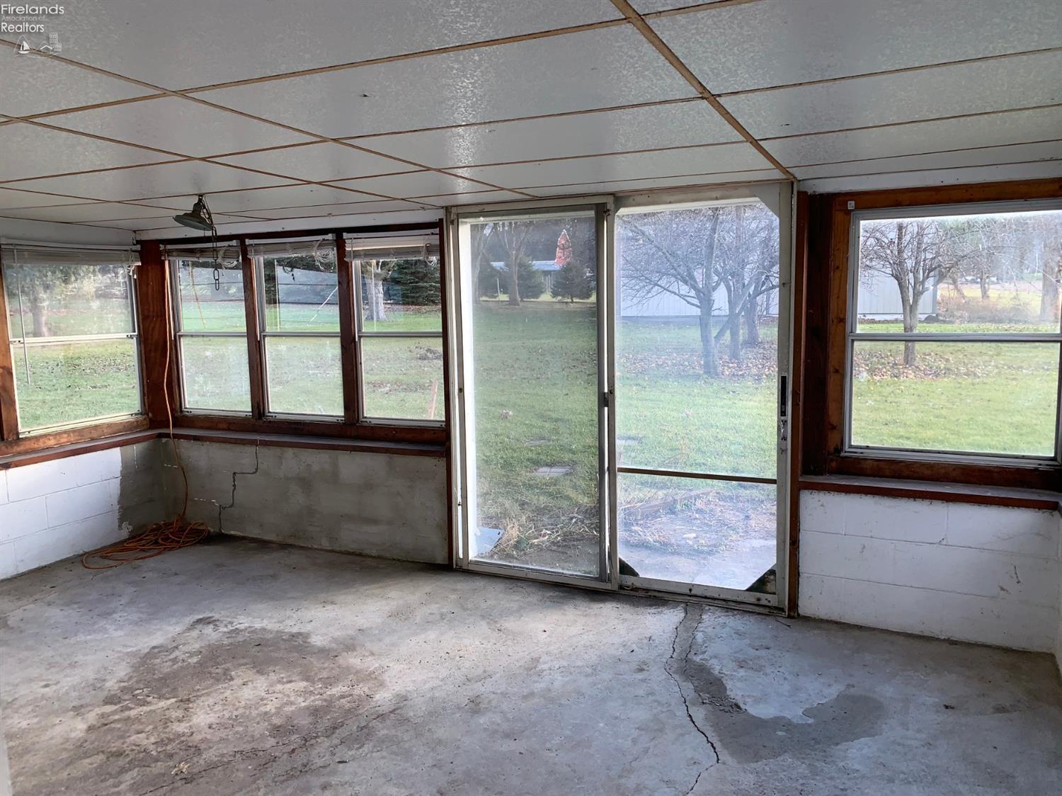 5569 Edmonds Road Bellevue, OH 44811 - Photo 12 of 18 Gallery Image 12