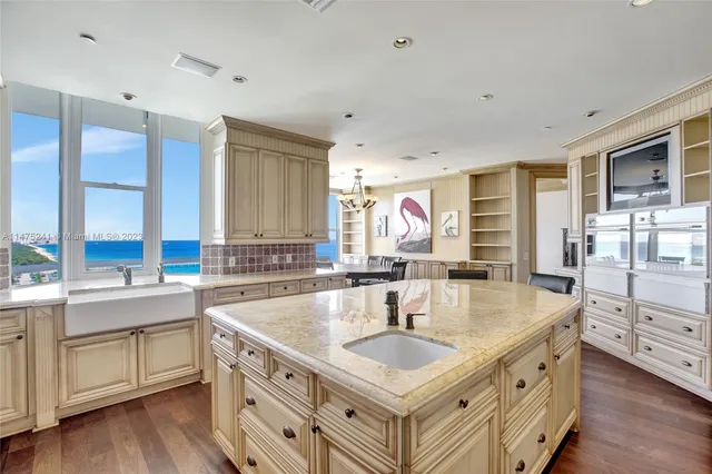 $20,000 | 6051 North Ocean Drive, Unit PH5, Hollywood, FL 33019