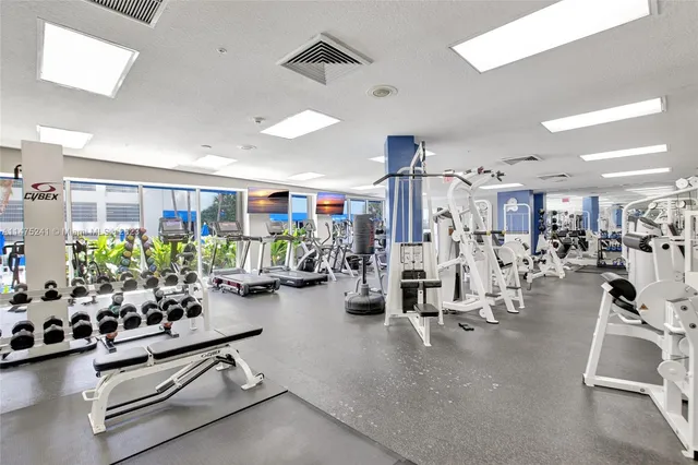 $20,000 | 6051 North Ocean Drive, Unit PH5, Hollywood, FL 33019