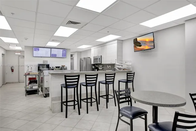 $20,000 | 6051 North Ocean Drive, Unit PH5, Hollywood, FL 33019