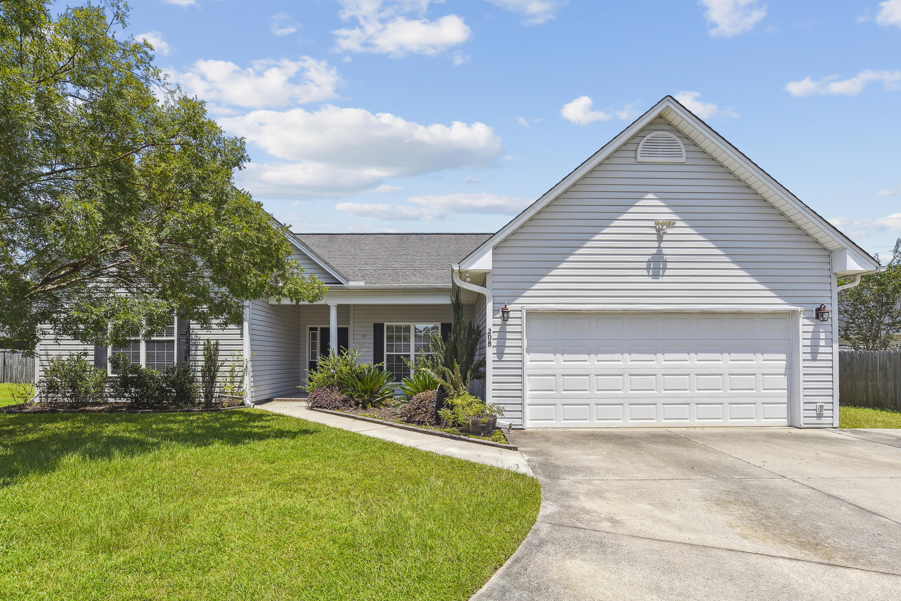 208 Threshing Court Moncks Corner, SC 29461 - Photo 3 of 39 exterior-front_elevation-dsc6343
