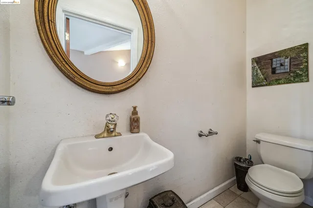 $1,695,000 | 2335 Tunnel Road, Oakland, CA 94618