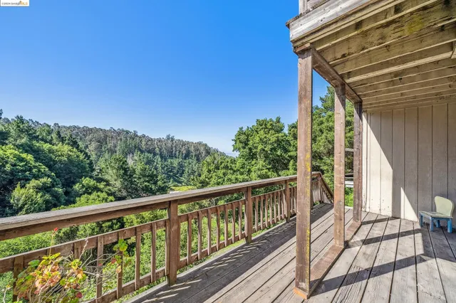 $1,695,000 | 2335 Tunnel Road, Oakland, CA 94618