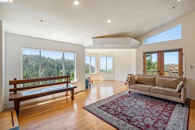 $1,695,000 | 2335 Tunnel Road, Oakland, CA 94618