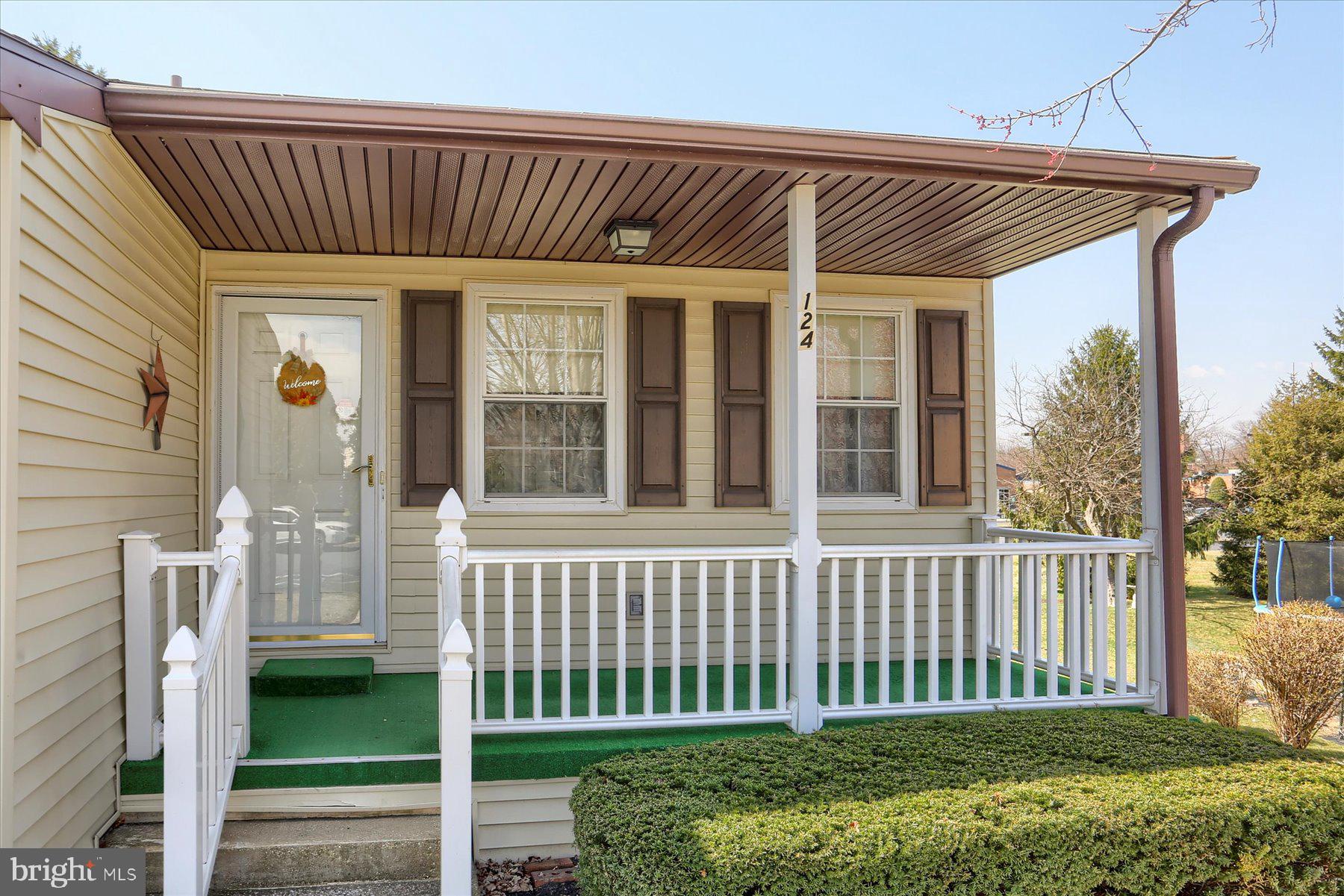 124 Lopax Road Harrisburg, PA 17112 - Photo 3 of 34 Gallery Image 3