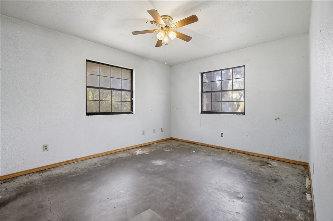 704 Holly Road Rockport, TX 78382 - Photo 19 of 39