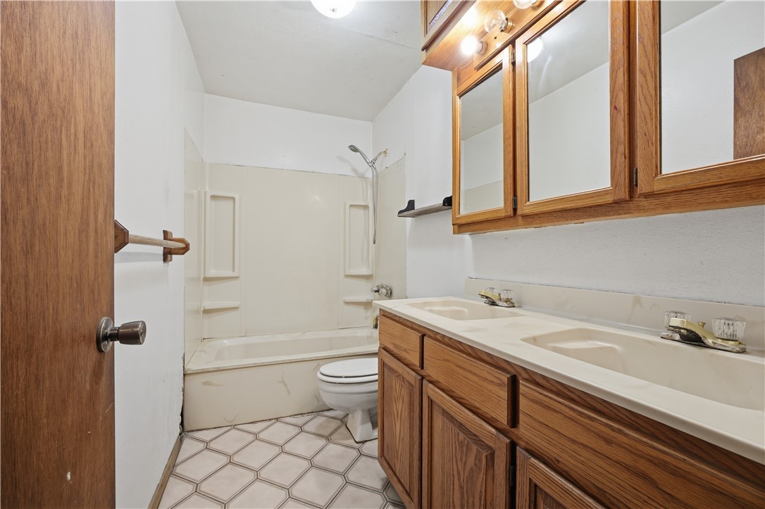 704 Holly Road Rockport, TX 78382 - Photo 25 of 39