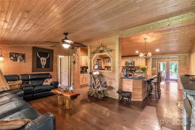 $775,000 | 1865 West McConnells Highway, McConnells, SC 29726