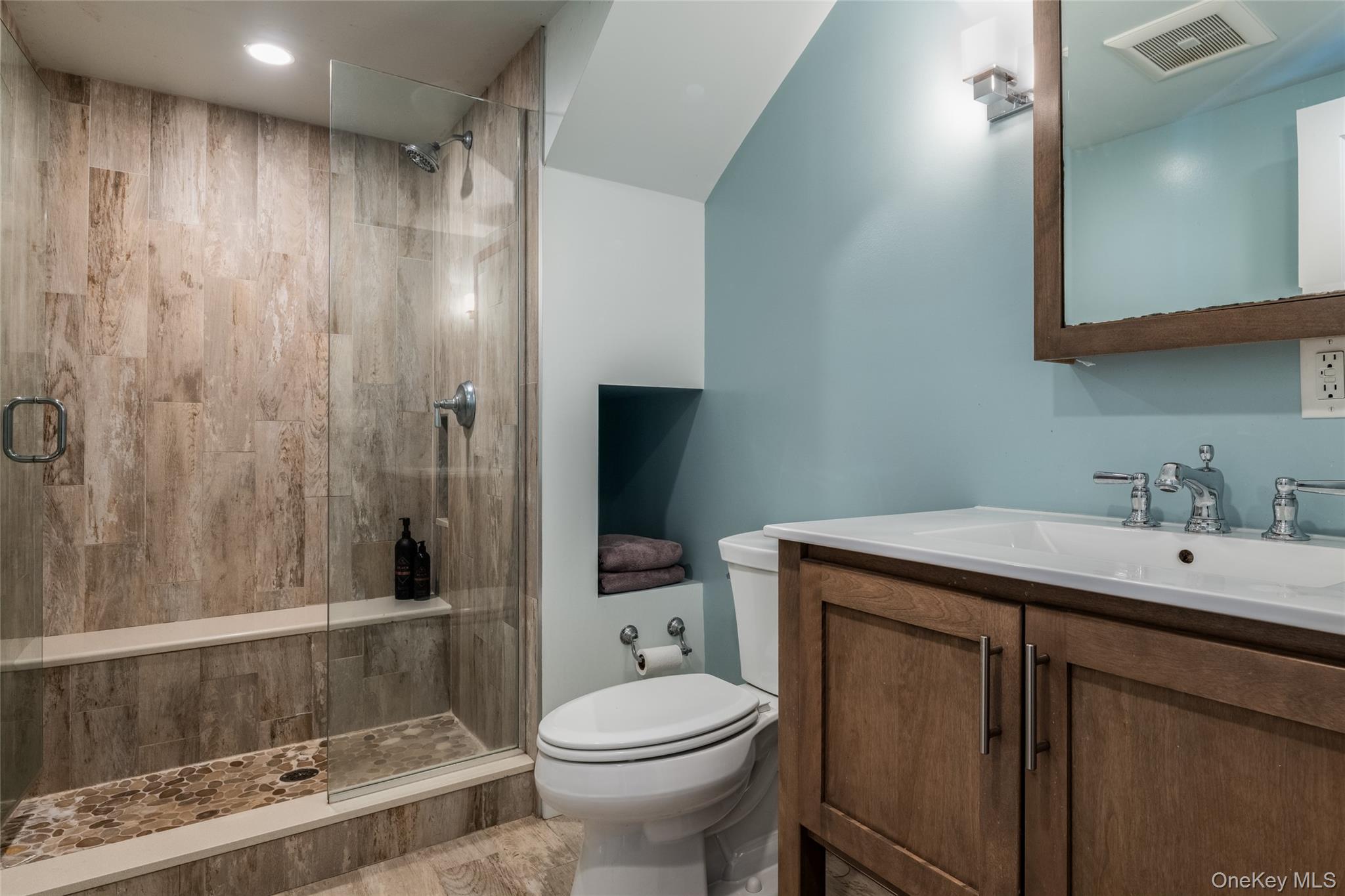 87 Hix Avenue Rye, NY 10580 - Photo 21 of 43