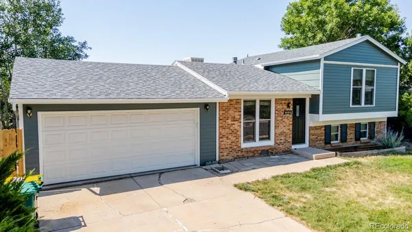 $475,000 | 8755 West 95th Avenue, Broomfield, CO 80021