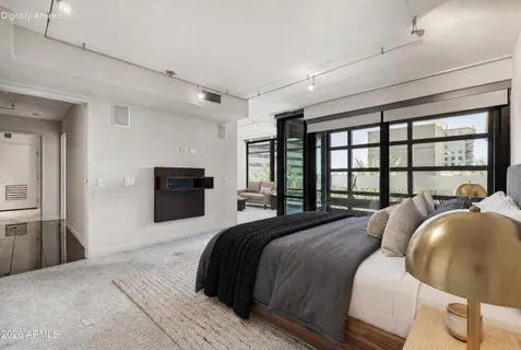 $945,000 | 4808 North 24th Street, Unit 627, Phoenix, AZ 85016