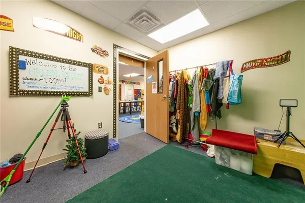 $2,100 | 204 Spruce Drive, Slippery Rock, PA 16057