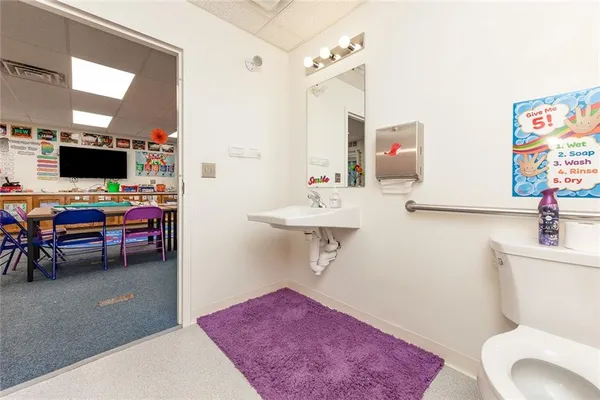 $2,100 | 204 Spruce Drive, Slippery Rock, PA 16057