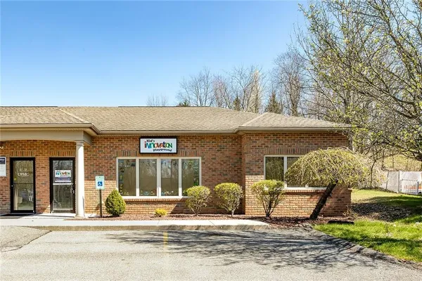 $2,100 | 204 Spruce Drive, Slippery Rock, PA 16057