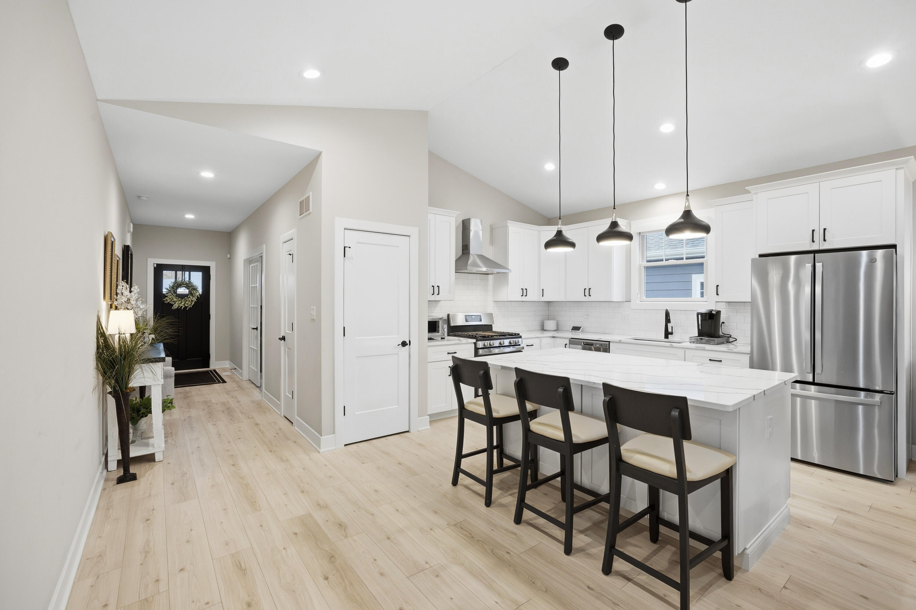 717 Verdano Terrace Crown Point, IN 46307 - Photo 3 of 35 3000x2000