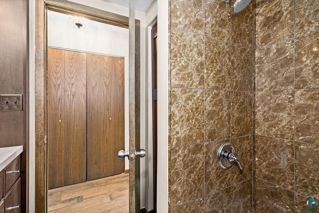 9237 Orchard Street Duluth, MN 55810 - Photo 16 of 44