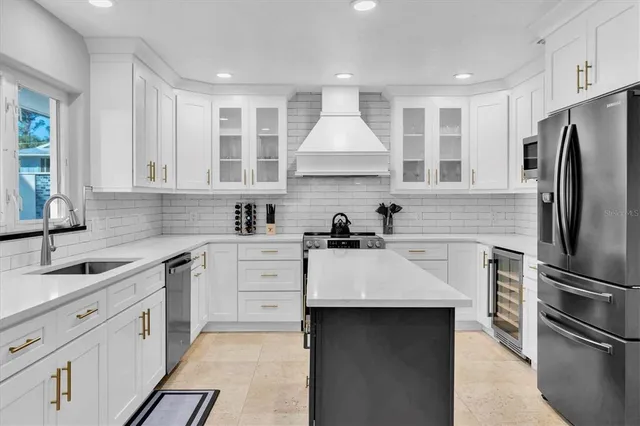 $1,779,000 | 519 South Drive, Anna Maria, FL 34216