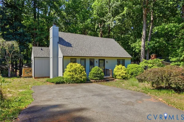 $357,900 | 12312 Deerhurst Drive, Midlothian, VA 23113
