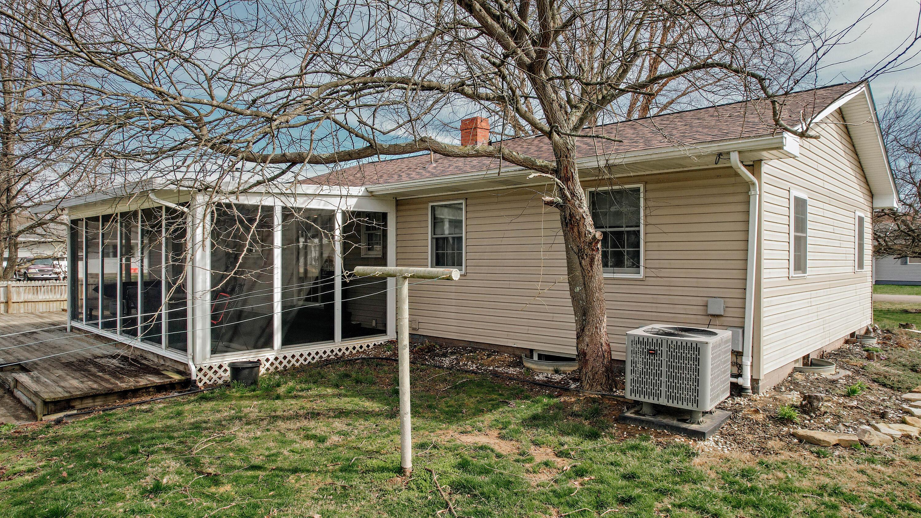 71 Sunset Road Londonderry, OH 45647 - Photo 38 of 46 038