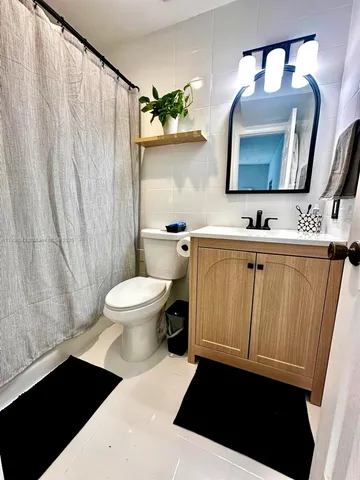 $1,140,000 | 3121 Southwest 20th Street, Miami, FL 33145