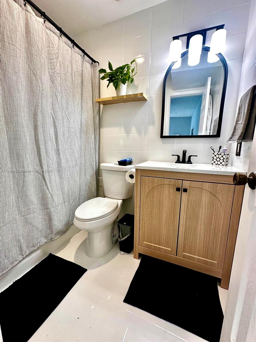 3121 Southwest 20th Street Miami, FL 33145 - Photo 12 of 47