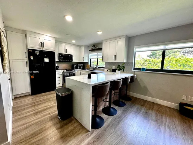 $1,140,000 | 3121 Southwest 20th Street, Miami, FL 33145