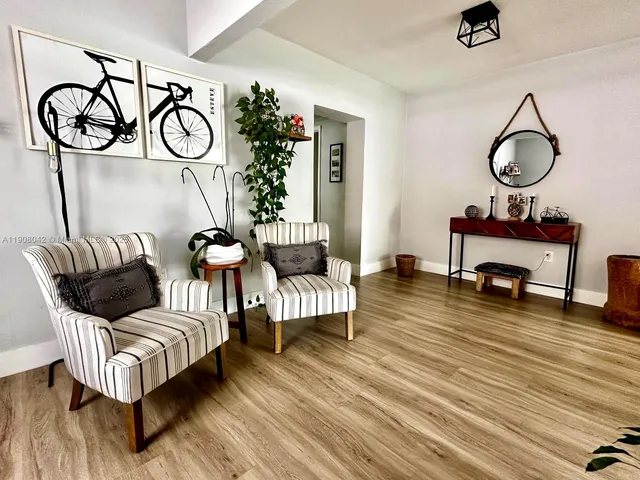 $1,140,000 | 3121 Southwest 20th Street, Miami, FL 33145