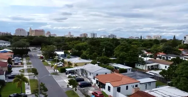 $1,140,000 | 3121 Southwest 20th Street, Miami, FL 33145