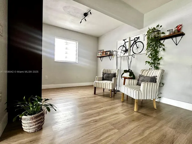 $1,140,000 | 3121 Southwest 20th Street, Miami, FL 33145