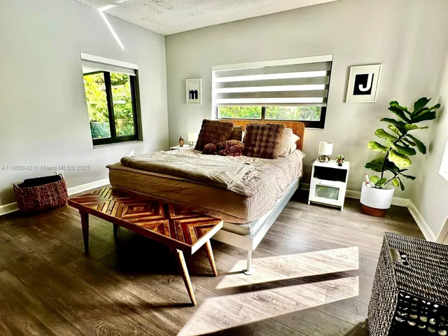 $1,140,000 | 3121 Southwest 20th Street, Miami, FL 33145